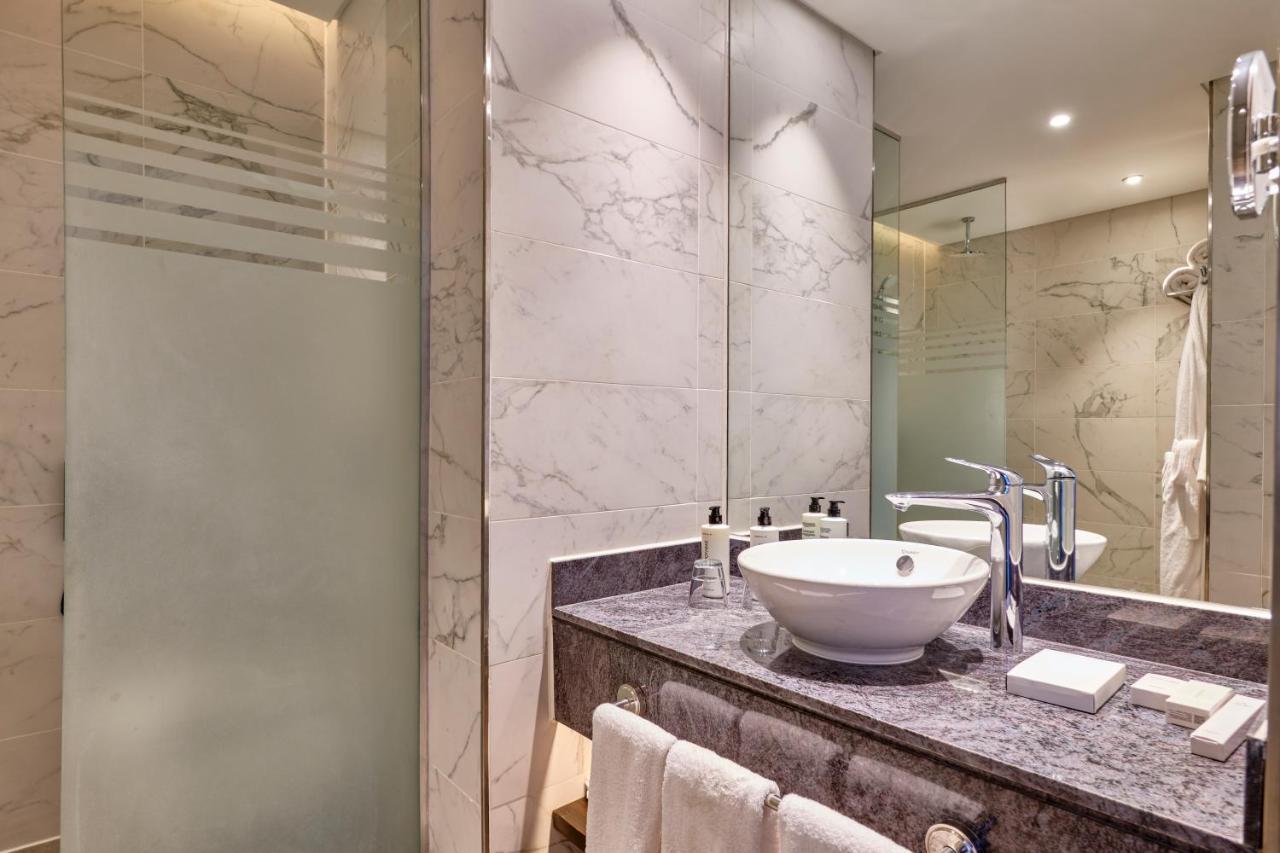 Crowne Plaza - West Cairo Arkan By Ihg 6th of October City ภายนอก รูปภาพ Bathroom