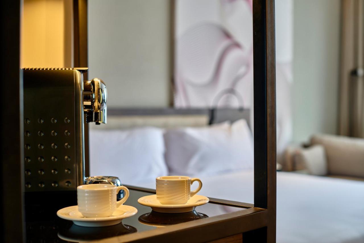 Crowne Plaza - West Cairo Arkan By Ihg 6th of October City ภายนอก รูปภาพ A Nespresso machine in a hotel room