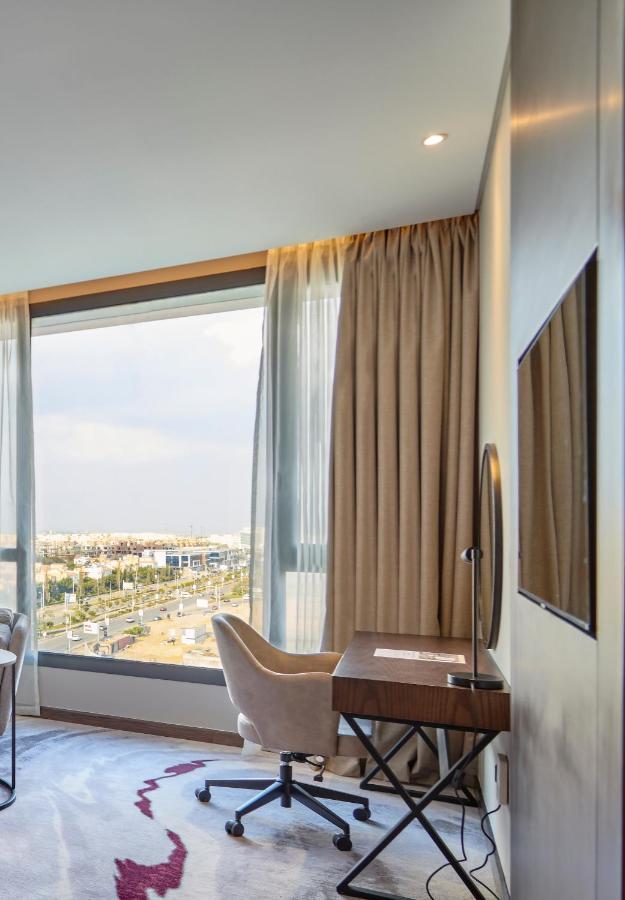 Crowne Plaza - West Cairo Arkan By Ihg 6th of October City ภายนอก รูปภาพ A room at the hotel