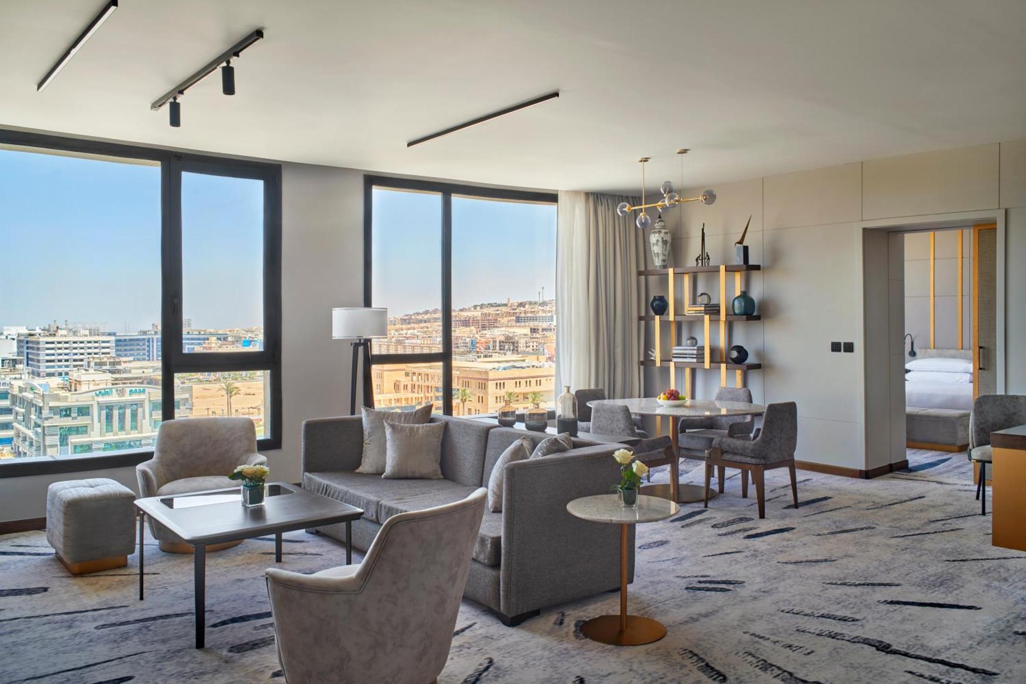 Crowne Plaza - West Cairo Arkan By Ihg 6th of October City ภายนอก รูปภาพ Suite